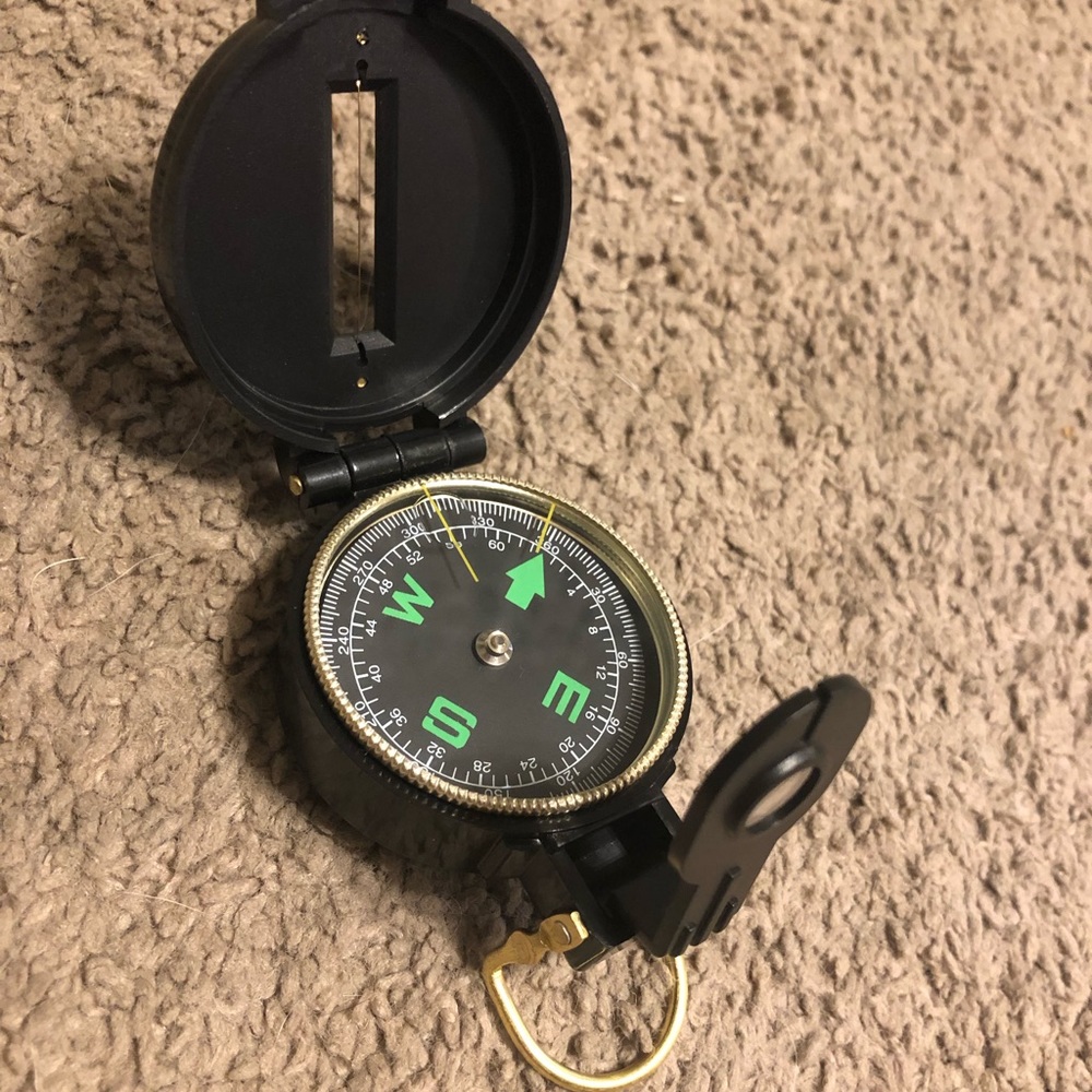 Military-like compass